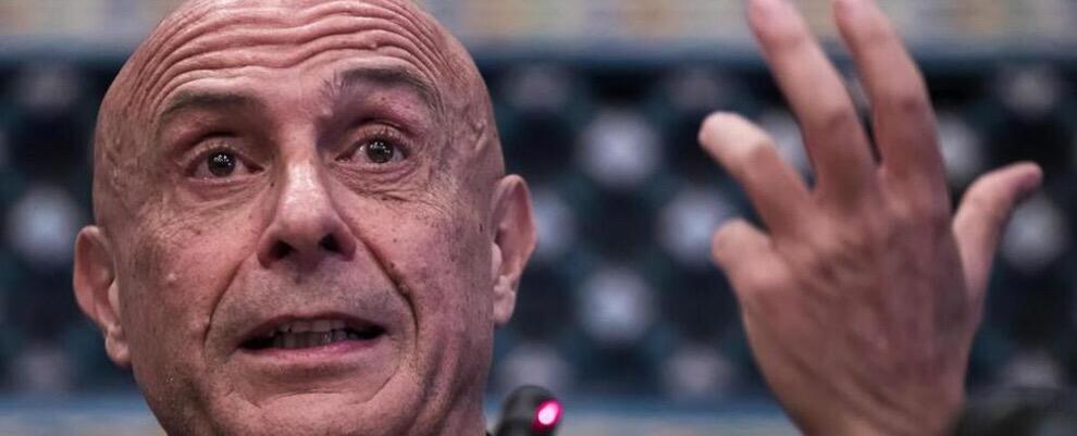 Minniti risponde alle sardine: “I lager in Libia non li ho aperti io”