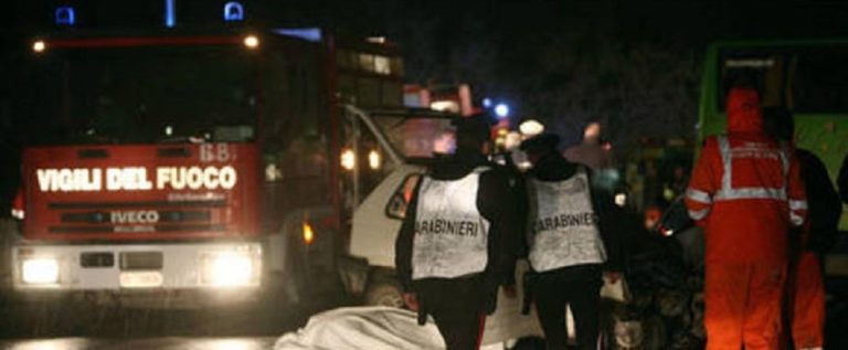 Tragico incidente stradale in Calabria, muore una donna - Ciavula