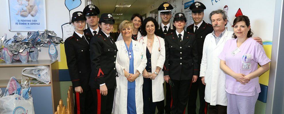 Solidarietà, Carabinieri in visita presso ospedali e case accoglienza in occasione delle festività pasquali