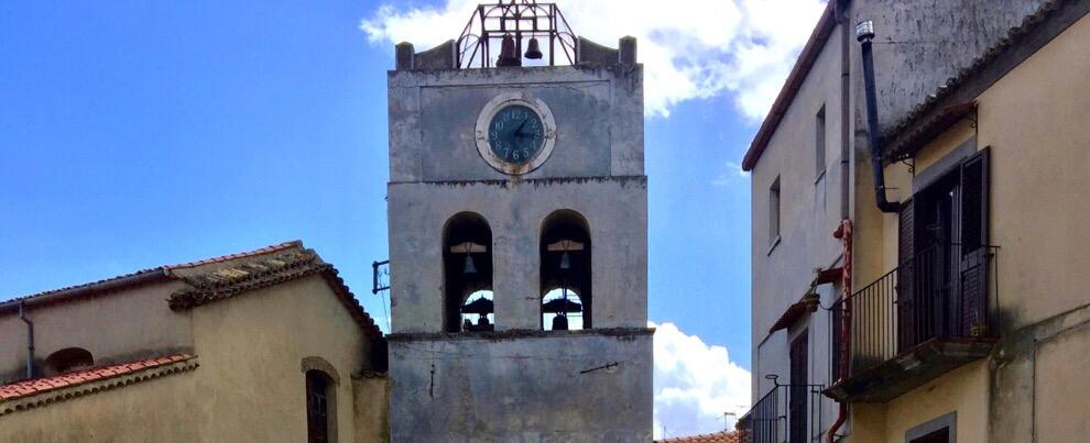 Foto del giorno da Caulonia: “U Campanaru” – Piazza Mese