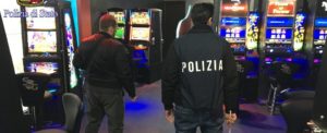 Contrasto al gioco illegale, intensificati i controlli nei punti scommesse: 2 denunce e sanzioni per 19 mila euro item-thumbnail