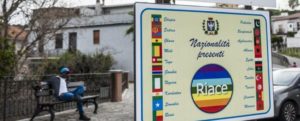 Diecimila firme per salvare Riace, città dei Bronzi e capitale dell’accoglienza item-thumbnail