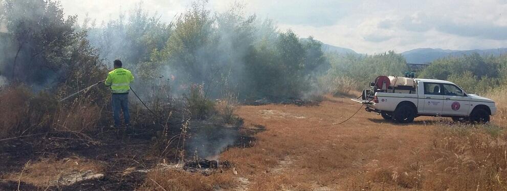 Oggi a Caulonia ben quattro incendi spenti dalla Protezione Civile