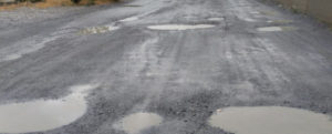 Caulonia tra buche, fogne e rifiuti item-thumbnail