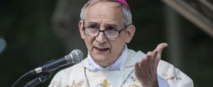 Profughi, la veglia del vescovo: “Sono morti perché i porti erano chiusi” item-thumbnail