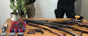 Rinvenute armi e munizioni in casa di una donna di Marina di Gioiosa, arrestata item-thumbnail