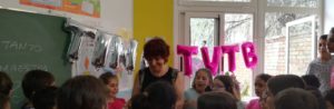 Caulonia, Istituto “Falcone-Borsellino”: La maestra Tina Cosenza va in pensione item-thumbnail