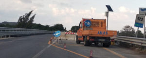 Caulonia, al via i lavori del guado realizzato a fianco del ponte Allaro item-thumbnail