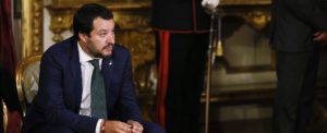 Tra rom e migranti, Salvini dimentica la mafia item-thumbnail