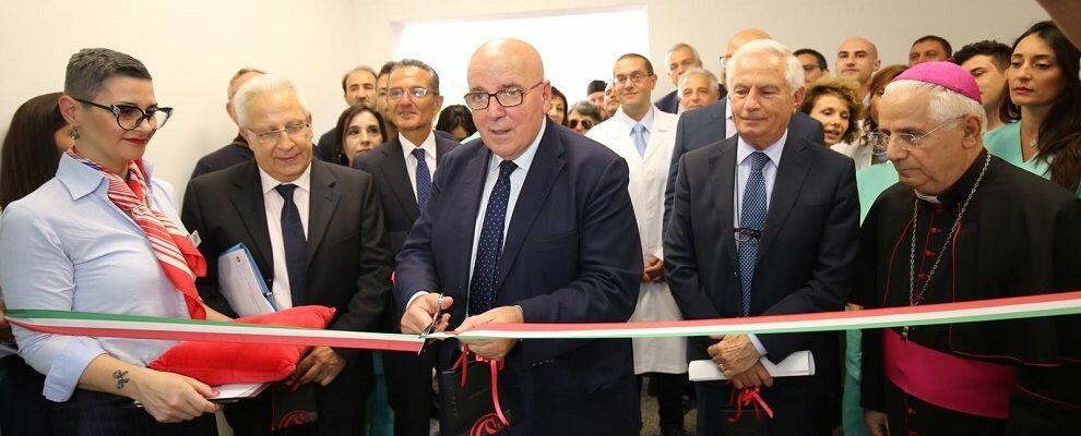 Oliverio inaugura l’Unità Operativa di Riabilitazione di Lamezia Terme