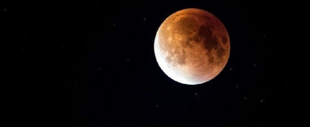 Domani anche a Stilo e Bovalino le postazioni per vedere l’eclissi di luna