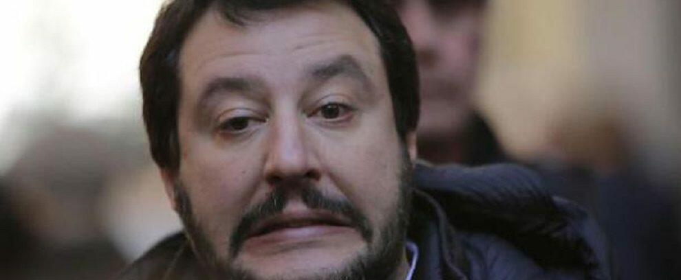 Salvini contesta Lucano pubblicando sui social l’opinione di un uomo che ha avuto legami con la ‘ndrangheta