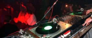 Stabilimento balneare si trasforma in locale da ballo senza autorizzazioni, sequestrata discoteca abusiva item-thumbnail
