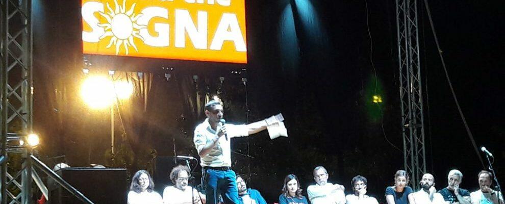 Michele Conia, alla festa di Rinascita, va all’attacco dell’opposizione