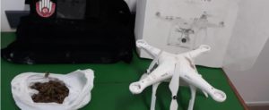Droga e drone rinvenuti in un casolare abbandonato item-thumbnail