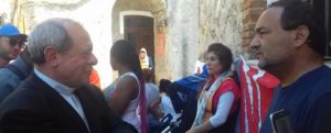Il vescovo Oliva a Riace per portare solidarietà a Mimmo Lucano item-thumbnail