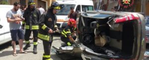 Auto si ribalta, ferito il conducente item-thumbnail