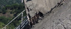 I consiglieri di Forza Italia diffondono le foto del “ponte Morandi” calabrese item-thumbnail