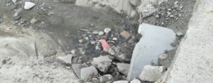Turista denuncia: “Fogne in mare a Caulonia, in pieno lungomare” – video item-thumbnail