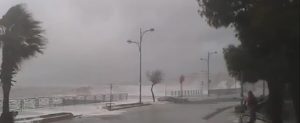 Situazione meteo in peggioramento sulla Calabria: diramata l’allerta rossa anche per domani item-thumbnail