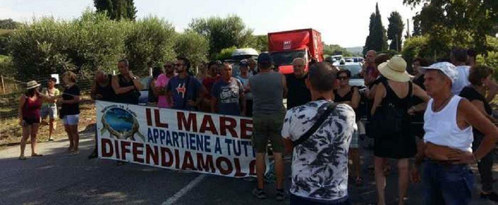 Protesta del “Movimento 14 luglio”, bloccata la statale 18