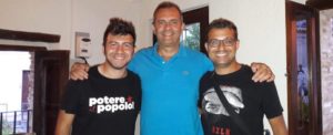 Foto del giorno: il Sindaco di Napoli De Magistris a Riace item-thumbnail