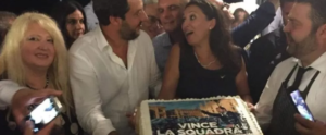Genova, nella notte della tragedia Salvini festeggia coi leghisti di Messina item-thumbnail