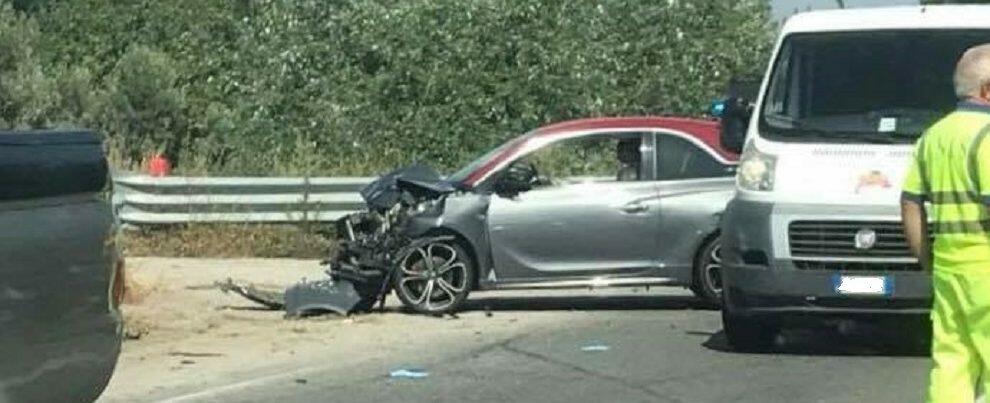 Ennesimo incidente sulla Strada Statale 106