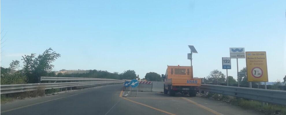 Dal pomeriggio di oggi il ponte Allaro chiuso al traffico