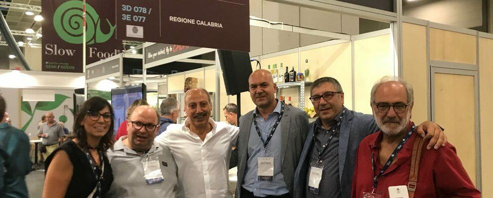 Salone del Gusto, folla di visitatori allo stand della Calabria