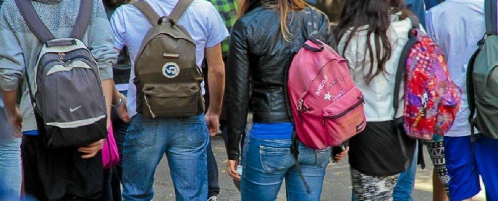 Studente aggredito a scuola: denunciati due “bulli” in Calabria