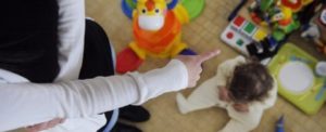 Picchia la moglie e il figlio di sette mesi in seguito ad una lite, arrestato item-thumbnail