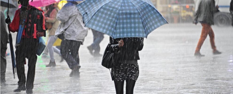 Maltempo: venti forti fino a burrasca, nevicate a quote basse, temporali e grandine al Centro-Sud