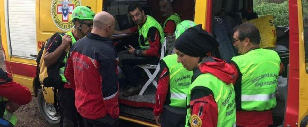 Maltempo, tragedia in Calabria: continuano le ricerche del bimbo disperso Maltempo, tragedia in Calabria: continuano le ricerche del bimbo disperso