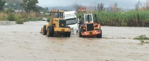 Camion bloccato a Caulonia: salvato l’autista, si lavora per recuperare il mezzo item-thumbnail