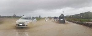 Strade allagate sulla S.S. 106 a causa del Maltempo – fotogallery item-thumbnail