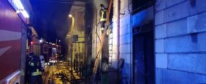 Incendio nella notte distrugge un negozio in centro a Reggio Calabria item-thumbnail