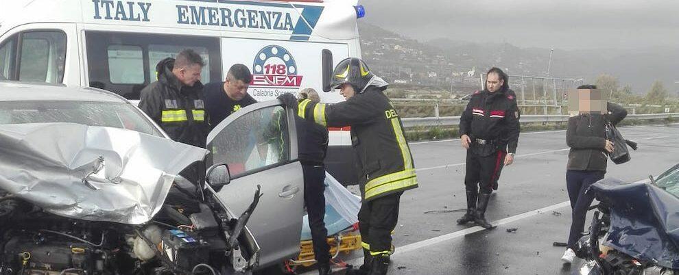 Sarebbe di un morto e un ferito il bilancio dell’incidente avvenuto ieri sulla Jonio-Tirreno