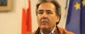Aiello: “Un plauso al sindaco di Amendolara che si dimette e protesta insieme ai dipendenti precari del suo comune” item-thumbnail
