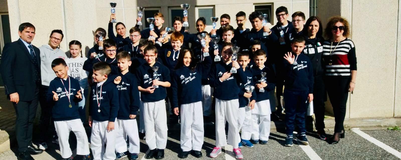 Karate: successi e riconoscimenti per la Palestra FREE LIFE di Gioiosa Ionica