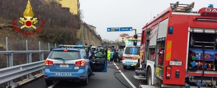 Tragico incidente stradale in Calabria, un morto e due feriti - Ciavula