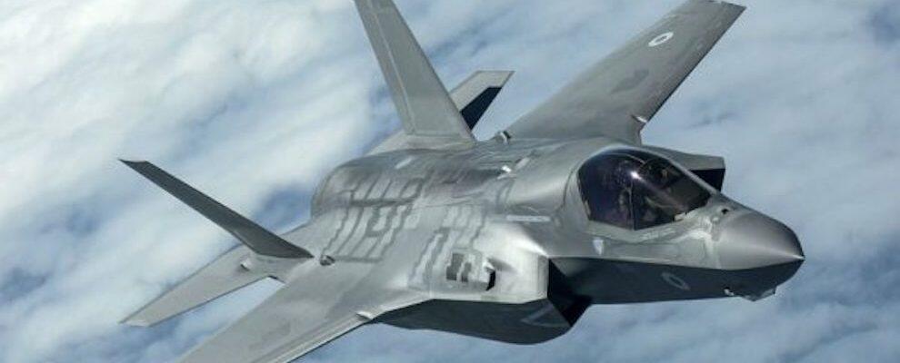 F-35, Aiello contro il M5S: “In campagna elettorale pacifisti, al governo guerrafondai”