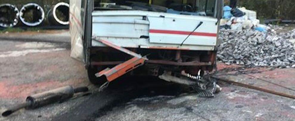 Fotonotizia: Incidente stradale nei pressi della galleria Limina