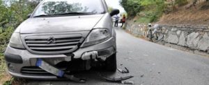 Investe un uomo e fugge, denunciato dai carabinieri item-thumbnail