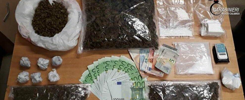 Sorpreso in casa con droga e 5000 euro in contanti, in manette un pregiudicato