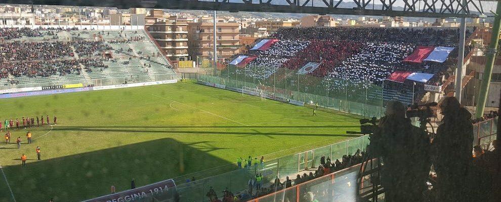 Scontri durante la partite di Calcio tra Palmese-Gela e il derby Reggina-Catanzaro, emessi 11 Daspo