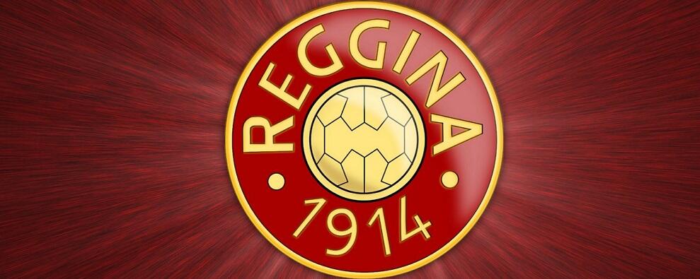 Reggina in silenzio stampa, squadra in ritiro