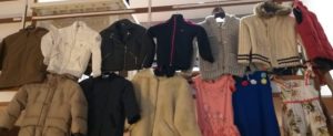 Domani a Caulonia distribuzione gratuita di vestiti per bambino item-thumbnail