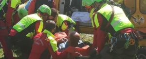 Limina: cade da un dirupo mentre raccoglieva origano, recuperato dal soccorso alpino item-thumbnail
