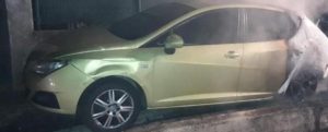 Incendiano un’auto per estorcere denaro al proprietario, due fermi item-thumbnail